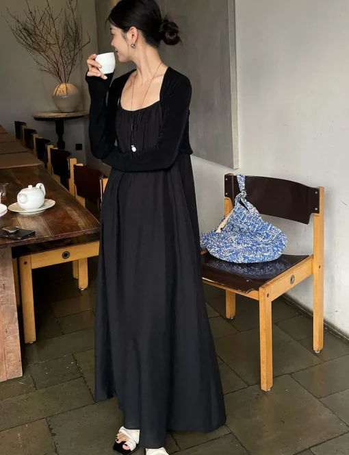 Antonia Black Dress