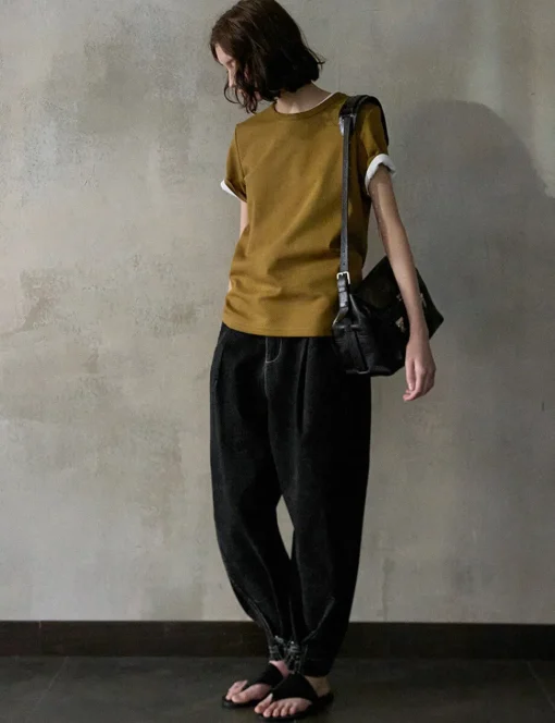 Barrel-Leg Cuffed Jeans