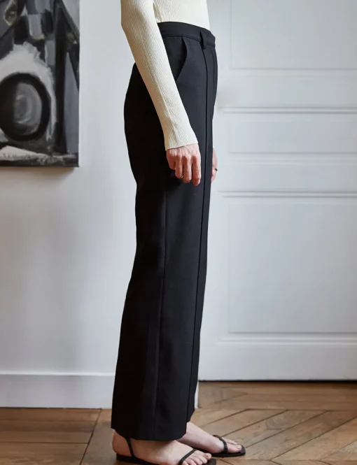 Daria Black Flared Pants